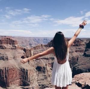 Meet your Posher, Paola